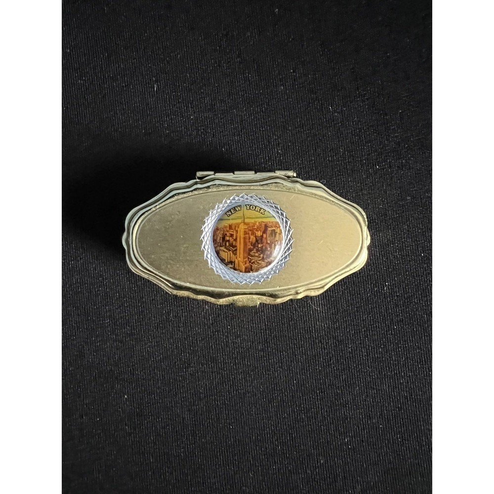 Ashtray NYC - Compact Portable Personal Vintage